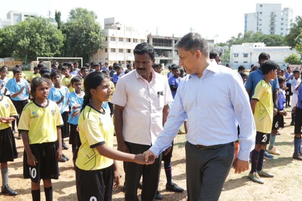 a4dea76b-ba68-46b5-a6ef-8d9dedd7506c